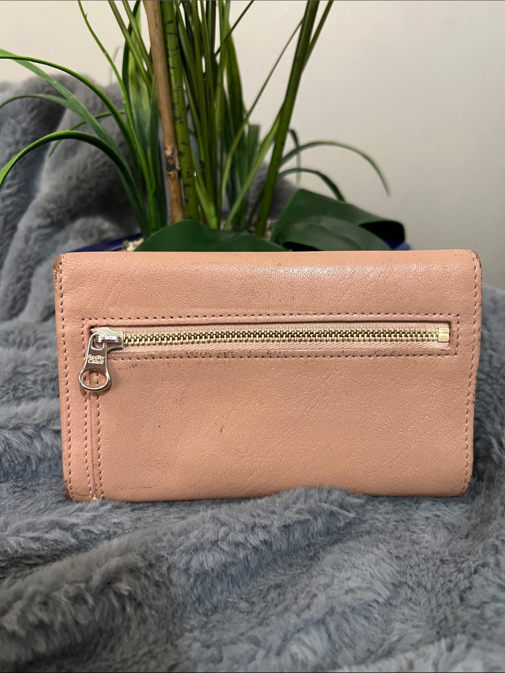 See by Chloé Pink Leather Wallet with Gold Accent - Picture 2 of 10